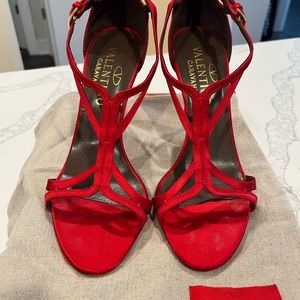 Valentino evening high heels. In beautiful red. Sexy & femine in great condition